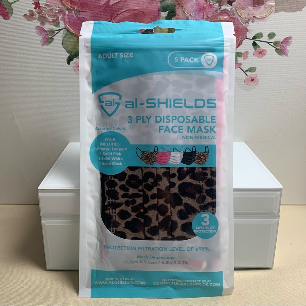 New & Sealed Disposable Face Masks Adult Size